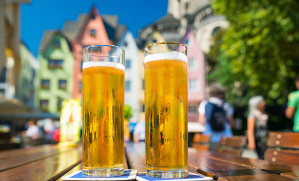 Bier op het terras in Keulen