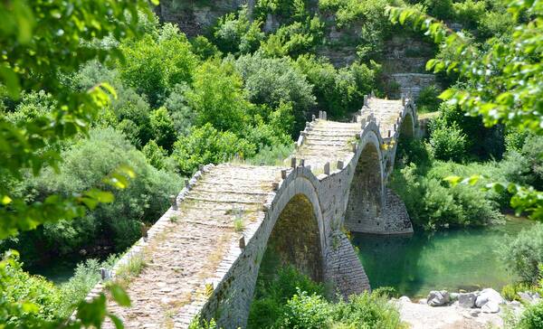 Plakidas brug, Zagoria