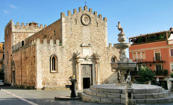 Kathedraal San Nicola, Taormina