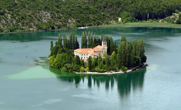 Eiland Visovac en klooster, Kroatië
