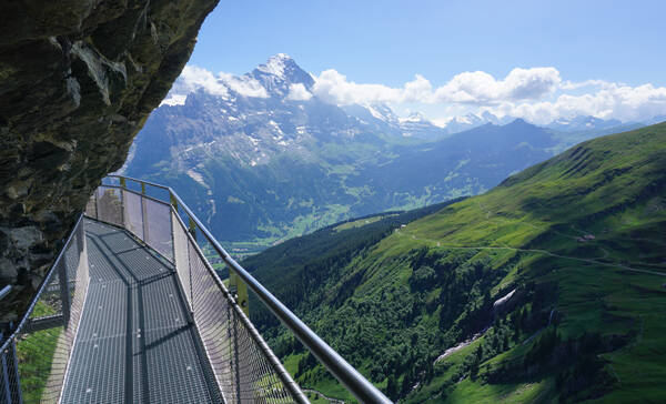 First Cliff walk Grindelwald Zwitserland 